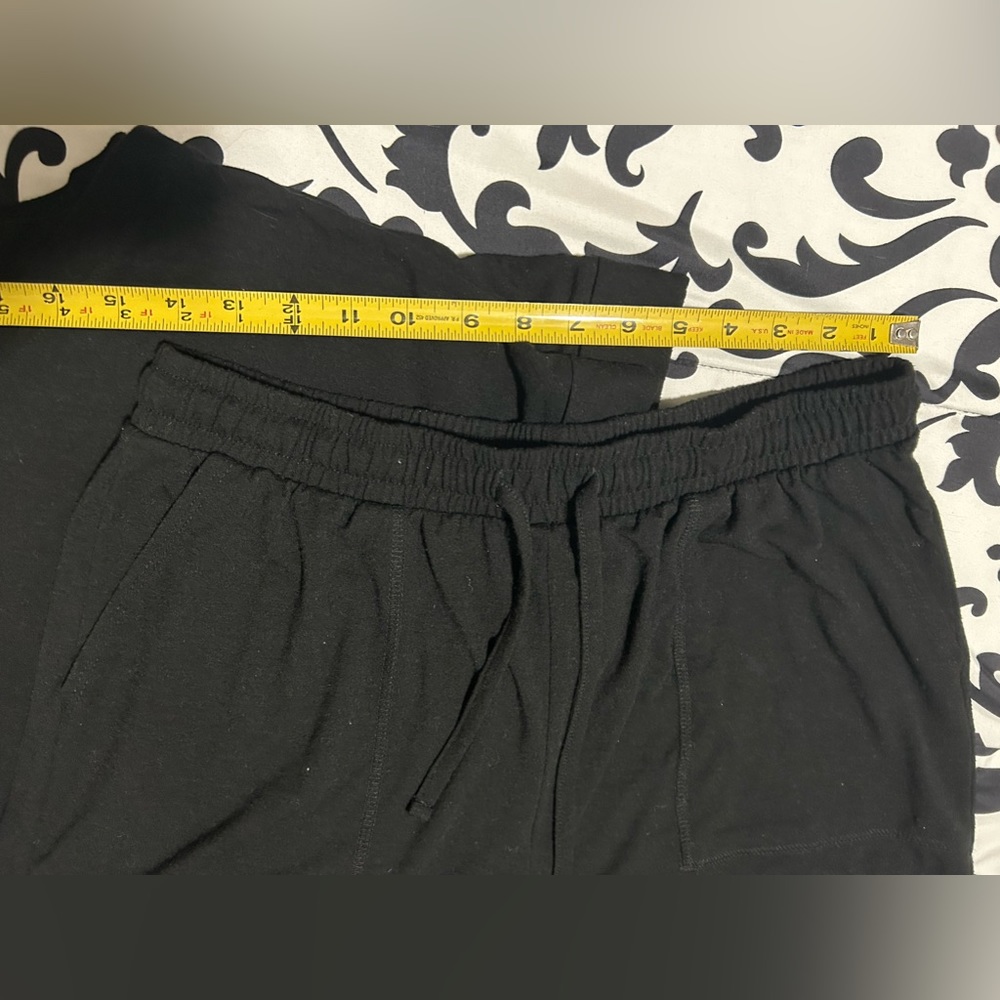 2 piece Zenana Black Pj Oversized L shirt& L short set-size L - Picture 10 of 16